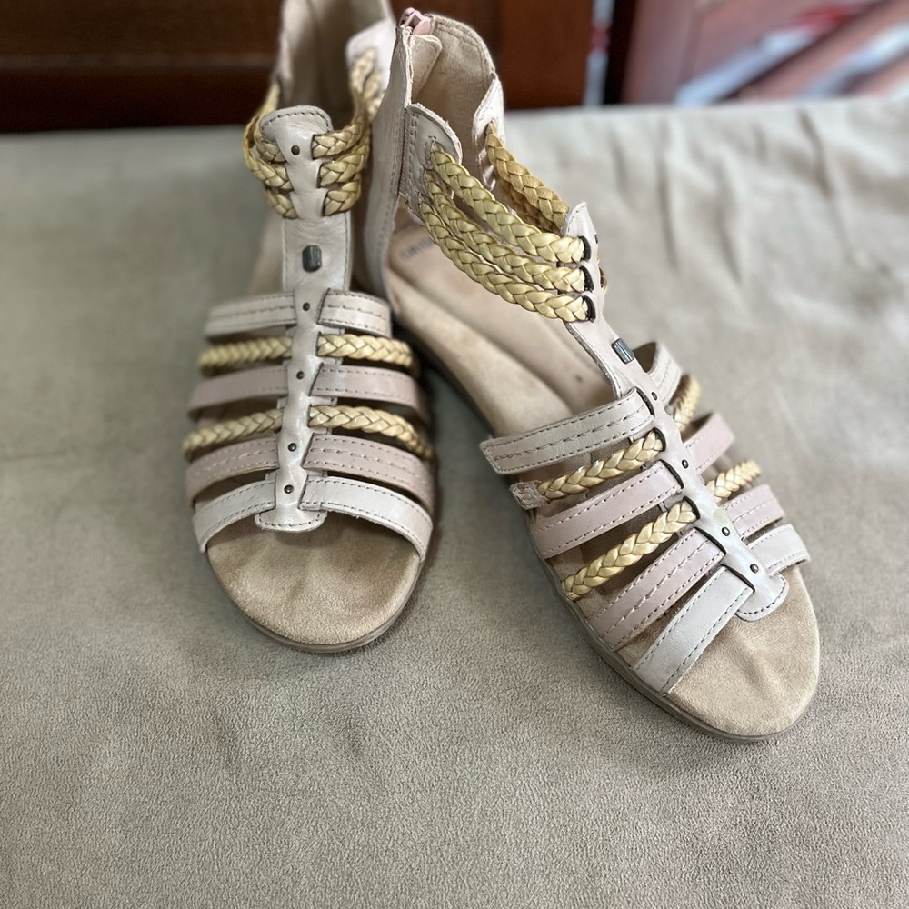 Earth Origins Medium Width Rope Sandals